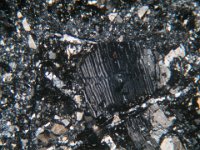 DSCN4980  Granito a pasta basalitica